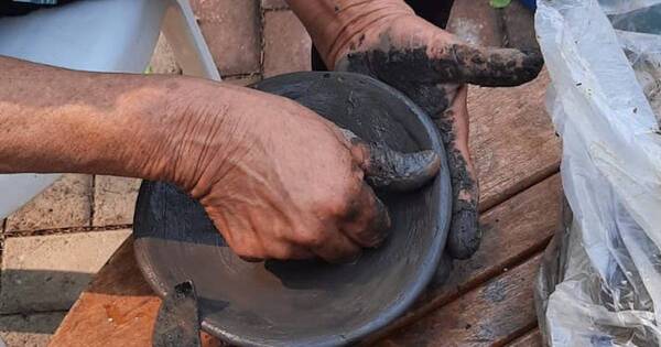 La Nación / Taller de cerámica en Yaguarón