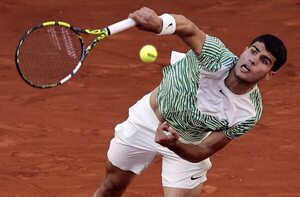 Tenis: Alcaraz y Djokovic avanzan firmes en Roland Garros - Polideportivo - ABC Color