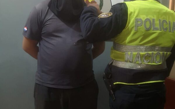 Detienen a conductor borracho