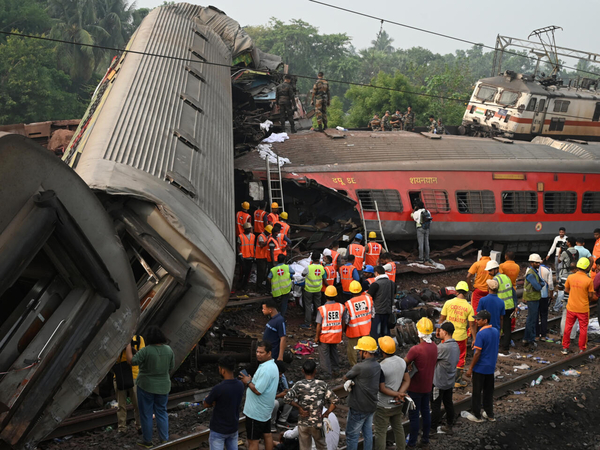 La peor tragedia ferroviaria: 280 muertos y cientos de heridos en India - Radio Imperio