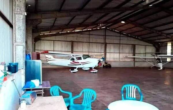 Malevos quisieron robar tres avionetas de un hangar