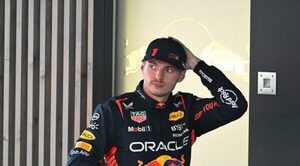 Verstappen domina los ensayos en España, Alonso presiona