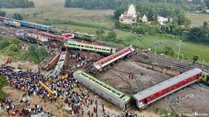 Von der Leyen: "Europa llora" con India tras el "terrible" accidente de trenes