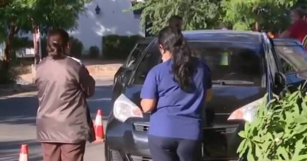 La Nación / Hallan muerto a un hombre en el interior de su vehículo