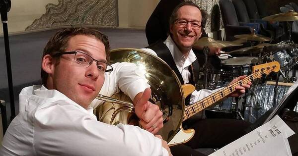 La Nación / Orquesta ¡Klezundheit! permite un acercamiento a la música klezmer
