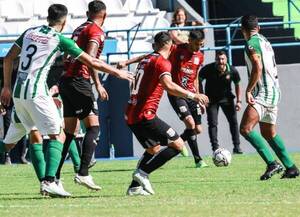 [VIDEO] Emociones, polémicas, goles y expulsados en “La Arboleda”