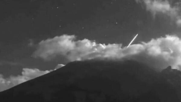 [VIDEO] ¡¿Cuándo no?! De nuevo en el Popocatépetl graban “algo” pasando por ahí