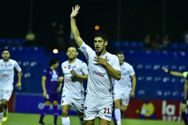 Nacional 2-Tacuary 0: El Trico, a su manera - Fútbol - ABC Color