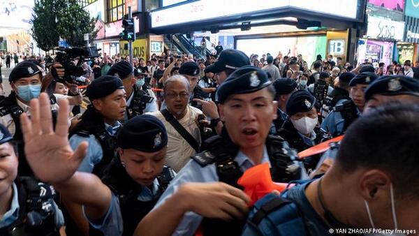 Detienen en Hong Kong a ciudadanos que quisieron recordar la matanza de Tiananmen