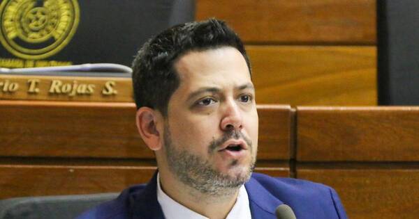 La Nación / Apoyan candidatura de Raúl Latorre a la presidencia de Diputados