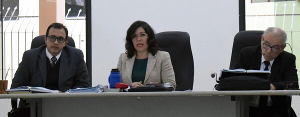 Injerencia política, busca salvar a ujier procesada por cédulas voladoras - El Independiente