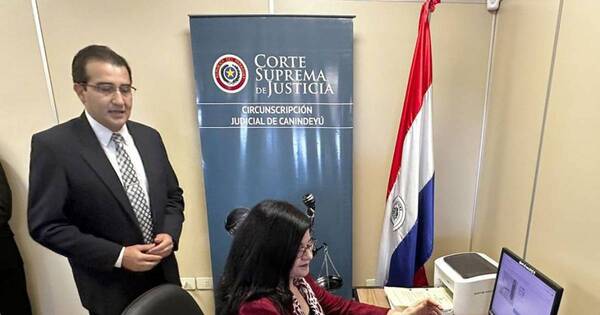 La Nación / Ministra Llanes participó de implementación de Judisoft en Juzgado de Saltos del Guairá