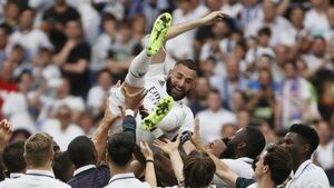 Karim Benzema se despide con honores