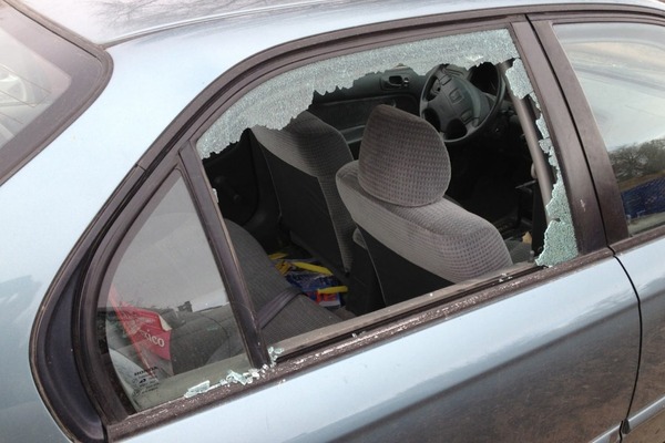 Diario HOY | Aprovecharon el San Juan para "tortolear": roban arma y dinero de camioneta