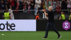 José Mourinho se queda en la Roma