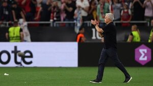 José Mourinho se queda en la Roma