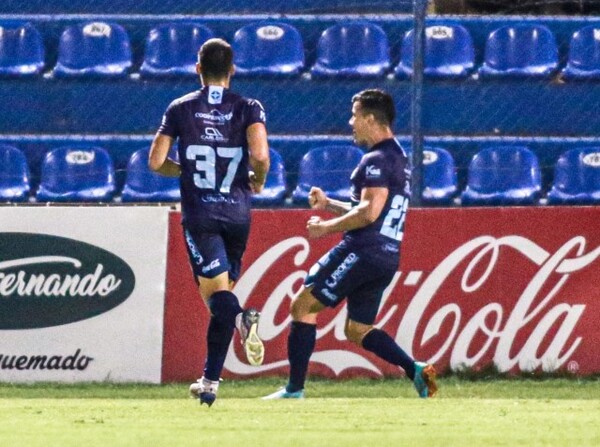 Triunfo albiceleste en el cierre de la fecha 21 - APF