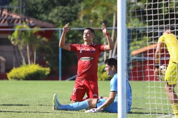 División Intermedia: El “Prócer” manda en casa - Fútbol de Ascenso de Paraguay - ABC Color