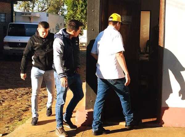 Uniformados implicados en presunta liberación de narcos y una camioneta siguen en sus puestos - La Clave