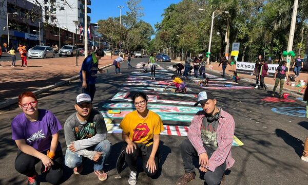 Con arte urbano, se expresan contra el abuso sexual infantil en avenida céntrica de CDE – Diario TNPRESS
