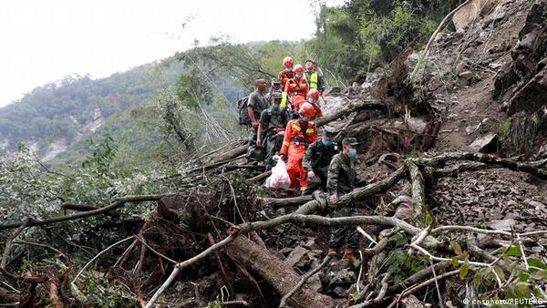 Al menos 19 muertos en un deslizamiento de tierras en China - .::Agencia IP::.