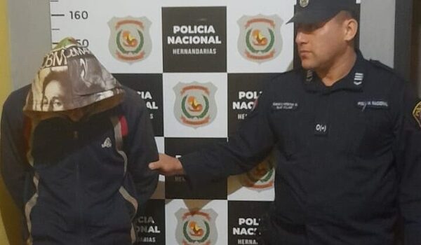 Motociclista atropella y deja herido a un policía municipal