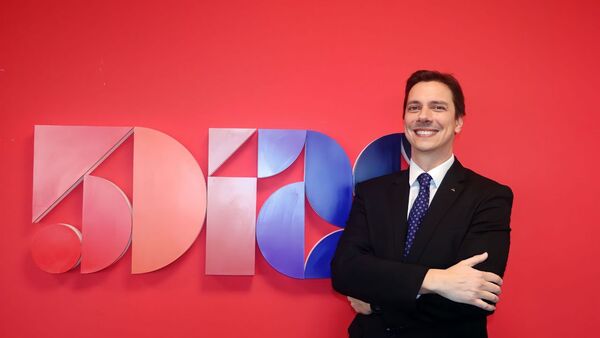 Federico Neild: “Es importante que el paciente adquiera sus medicamentos con facilidad y a un precio competitivo” | Análisis Macro | 5Días