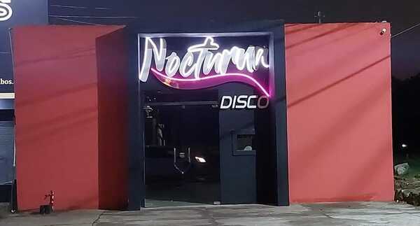 Dos hermanos fueron acuchillados a la salida de una discoteca en Coronel Oviedo - Noticiero Paraguay