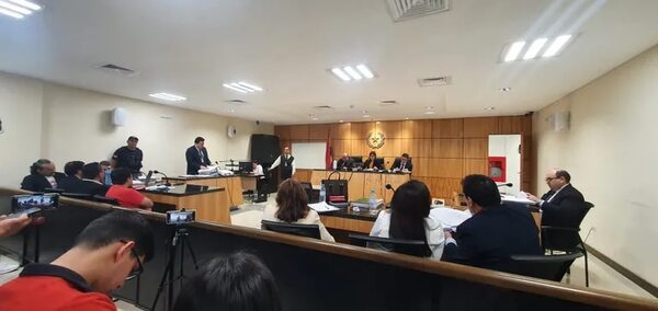 Testigo confirma uso de armas en atropello encabezado por Mbururú - ABC en el Este - ABC Color