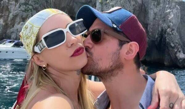 ¿Carmiña Masi se casó en Italia?