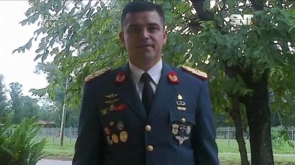 Cae un militar por intentar llevar un teléfono para ''Tío Rico'' - SNT