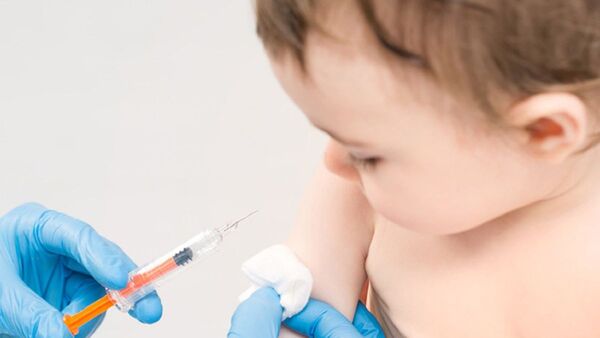 Salud incorpora vacuna que protege a niños contra seis enfermedades