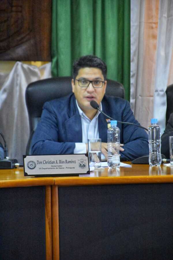 GOBERNADOR DE ITAPÚA BRINDÓ INFORMES SOBRE OBRAS PÚBLICAS EJECUTADAS POR LA INSTITUCIÓN