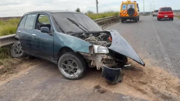 Diario HOY | Camión se lleva por delante a un auto en el que iba una madre y su hijo de 9 años