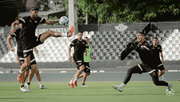 Copa Libertadores: Libertad se jugará la vida mañana ante Paranaense