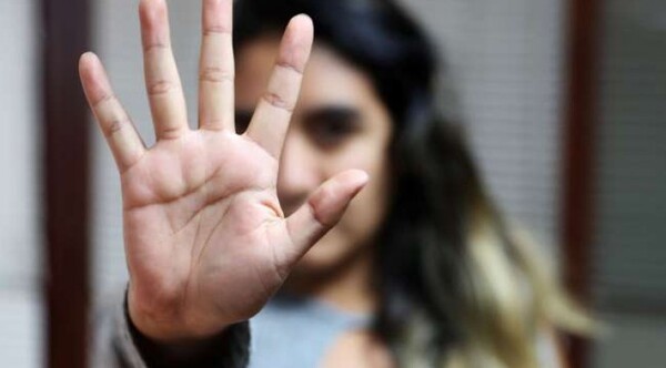 Diario HOY | Piden prisión de hombre celoso que violentó a su pareja