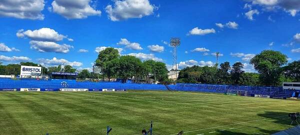 ¡Programaron dos partidos en la misma cancha, el mismo día y a la misma hora!