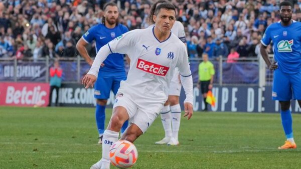El Marsella ofrece aumento para retener a Alexis Sánchez