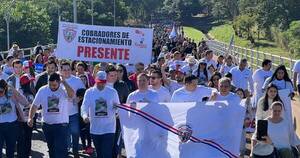 La Nación / Marcharon para solicitar a Itaipú resarcimiento por pérdidas de los Siete Saltos