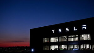 La Universidad de Monterrey anuncia estudios enfocados en la llegada de Tesla a México - MarketData