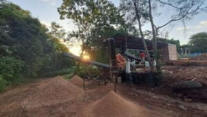 El Escombrero toma los desechos de la construcción y los convierte en ladrillos, bloques y adoquines