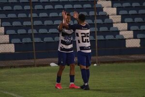 División Intermedia: El “Gallo” reposa en la cima de la tabla - Fútbol de Ascenso de Paraguay - ABC Color