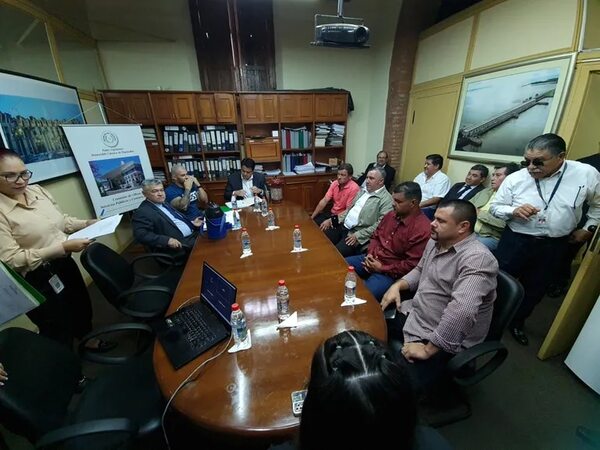 Ediles ratifican denuncias y piden intervenir comuna de Loma Grande - Política - ABC Color