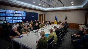 La destrucción de presa en Ucrania eleva riesgos nucleares y ecológicos