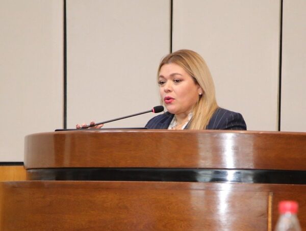 Camarista denuncia amenaza de muerte y pide custodia policial · Radio Monumental 1080 AM