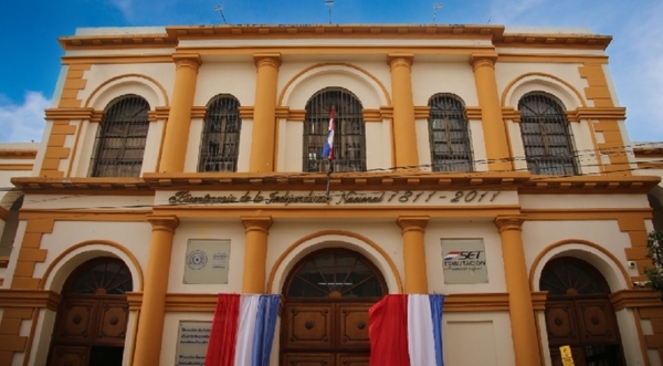 Principales tributos tienen desempeño positivo a mayo de este año