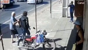 Un hombre robó una moto en Villa Elisa y luego murió en un choque