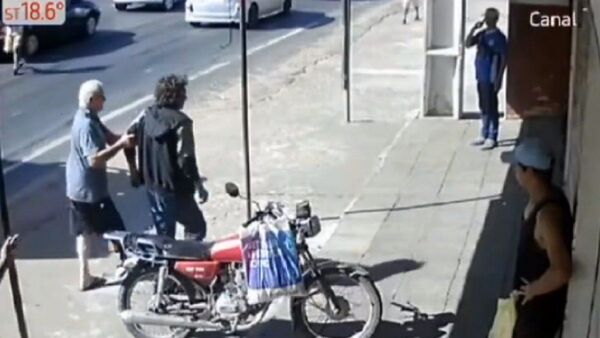Un hombre robó una moto en Villa Elisa y luego murió en un choque