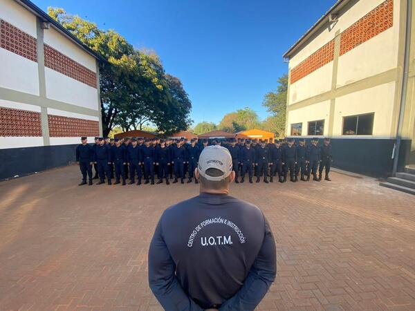 Inició curso especializado para próximos agentes del Grupo Lince - .::RADIO NACIONAL::.