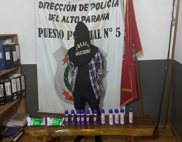 Violó arresto domiciliario para hurtar desodorantes